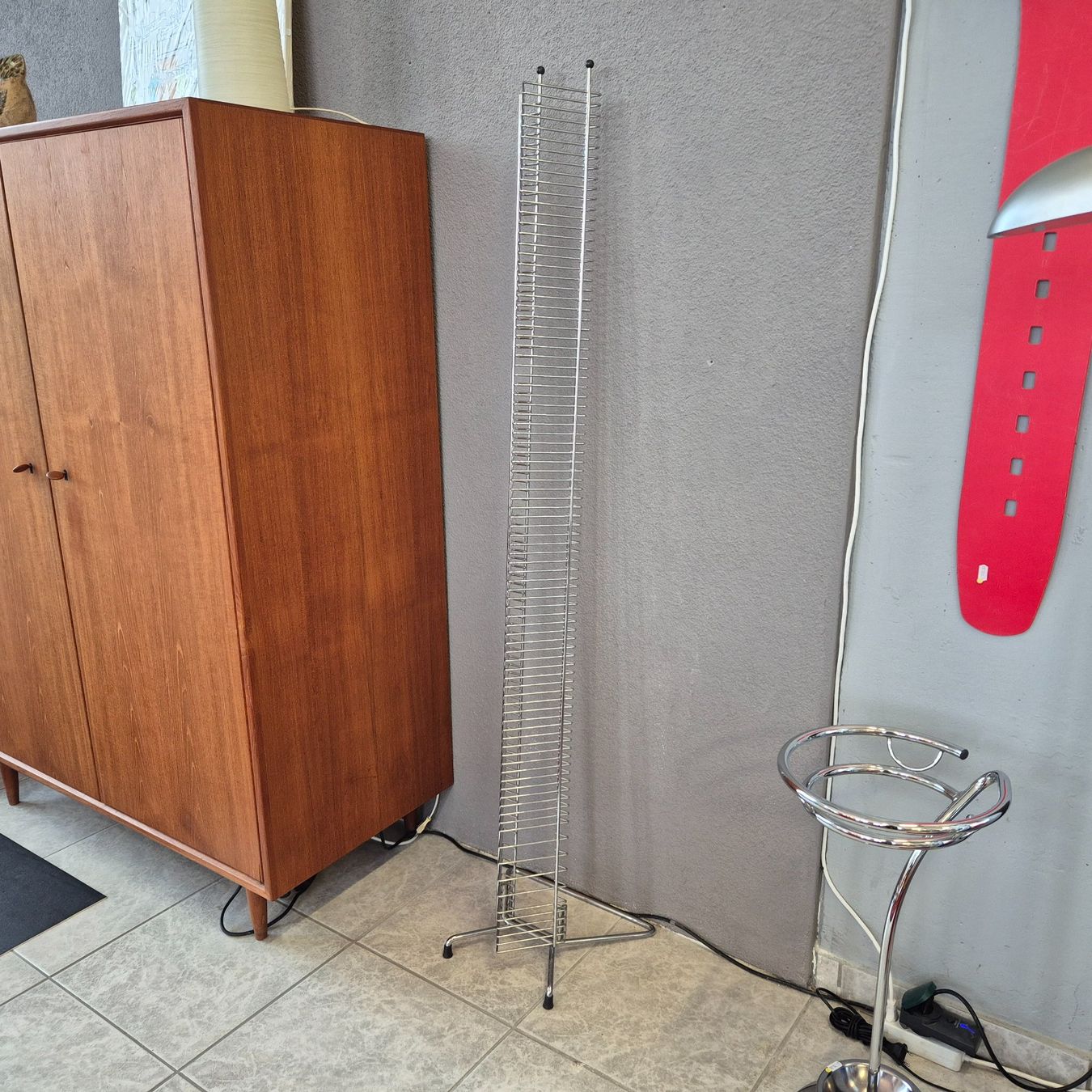 Scaffali: CD-Ständer CD-Regal Metall Chrom Regal 90 CD – Usato da Nottwil venduto da Wondewa-Shop 7