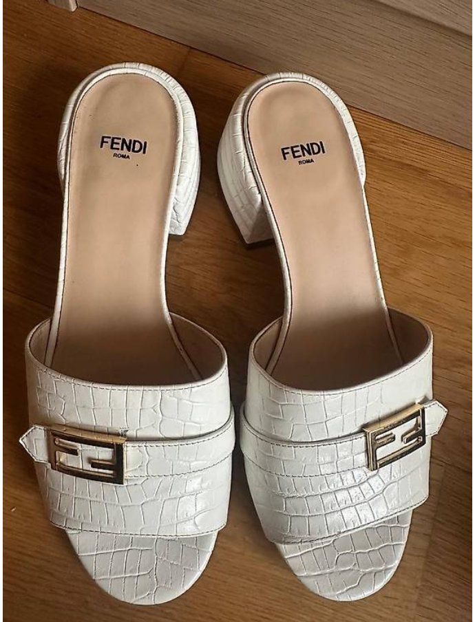 Fendi Scarpe da donna: Fendi Roma Heels / Slides Grösse 37 Original – Usato da Dietlikon venduto da qui_8vgh 2