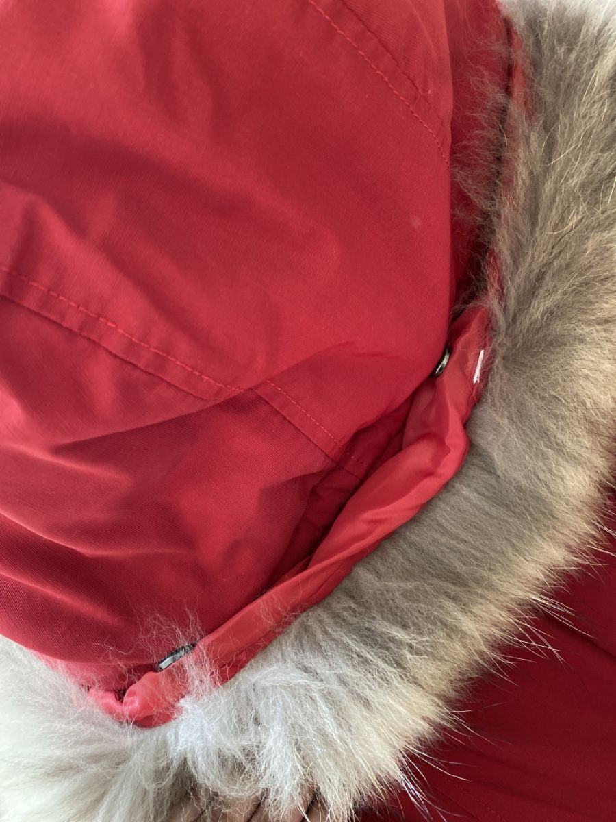 Jacken: Winter Jacket . Removable hood fur. – Gebraucht aus Zürich von lar_8826 4