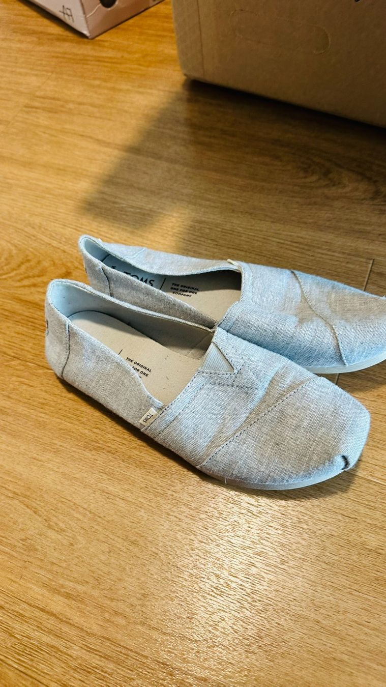 Toms Damenschuhe: TOMS Espadrilles Gr. 36.5 – Gebraucht aus Unterägeri von dom_5l9p 2