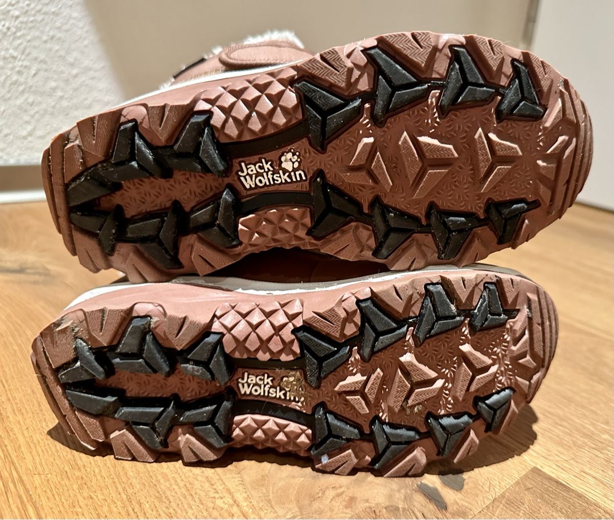 Jack Wolfskin Scarpe per ragazzi: Jack Wolfskin Kinder Winterstiefel Grösse 32 – Usato da Allschwil venduto da Artur15 6