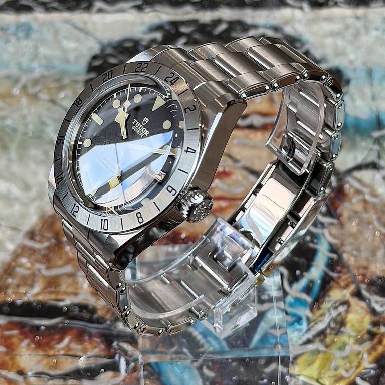 Orologi: Tudor Black Bay Pro M79470-0001 – Usato da Genève venduto da minty.watches 1