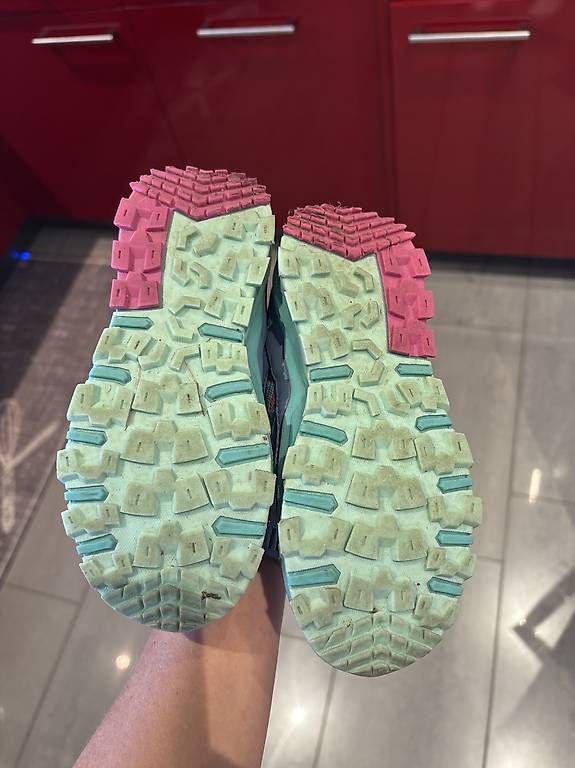 Scarpe per ragazze: Trollkids Trekkingschuhe Gr.29 – Usato da Salmsach venduto da SarahM01 1