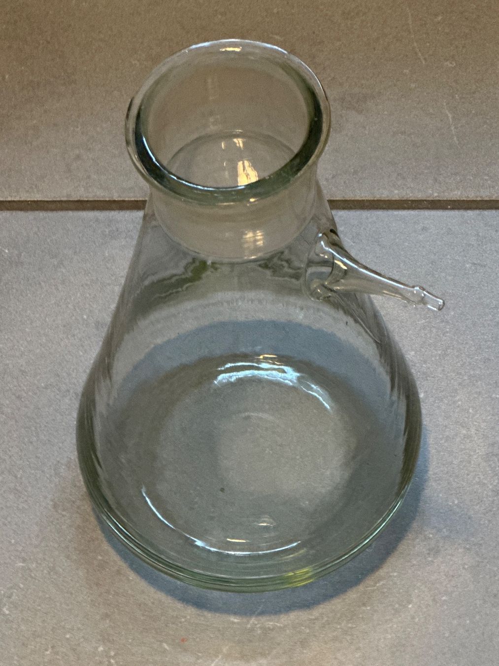 Vasi & Recipienti: Vase oder eventuell Labor Behälter aus Glas – Usato da Zürich venduto da Chaeffeler 1