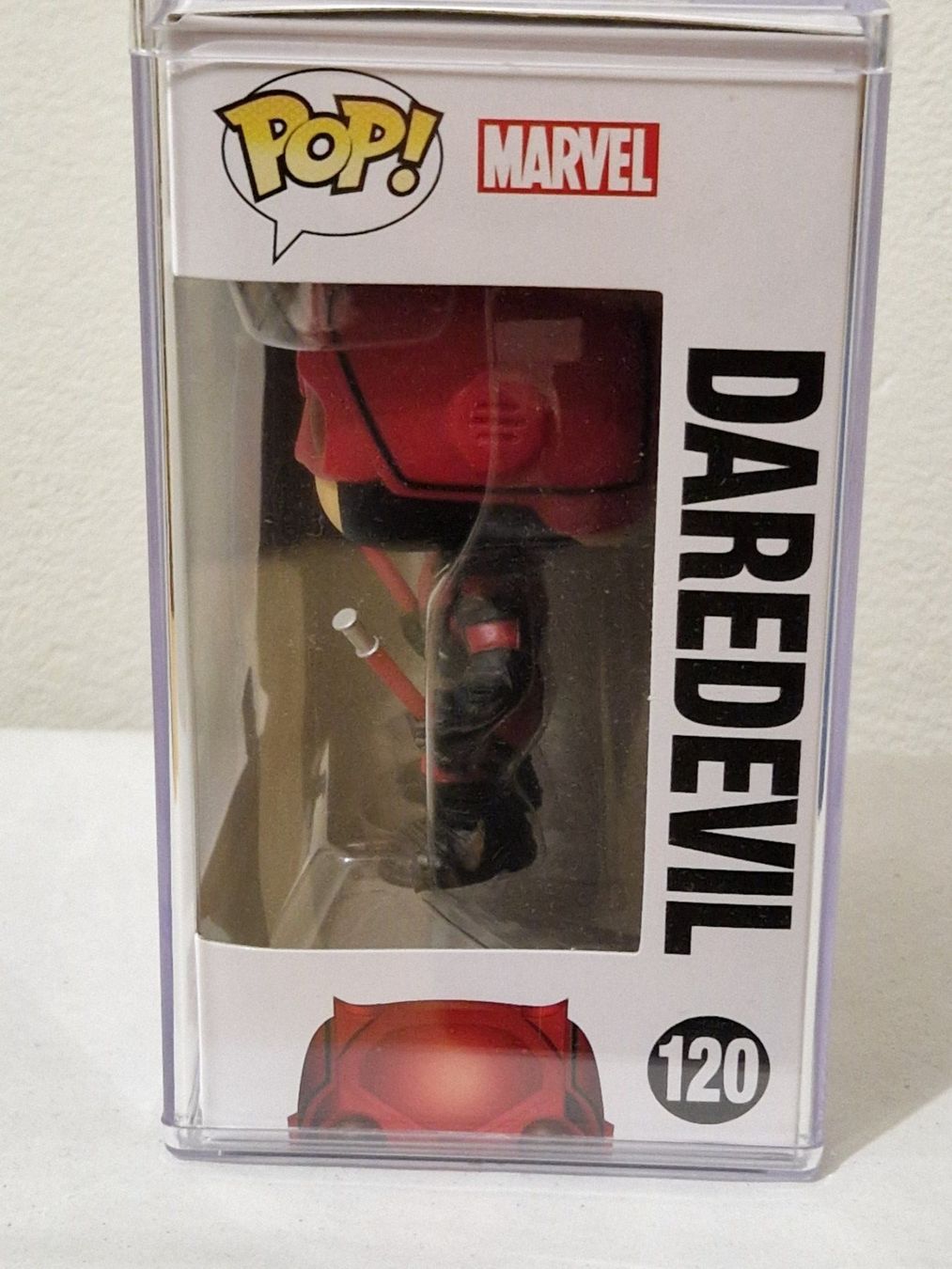 Funko Statuette: Funko Pop Marvel Daredevil Red Suite #120+ Acryl-Schutzhülle – Nuovo (secondo la descrizione) da Igis venduto da Vulleta.38 1
