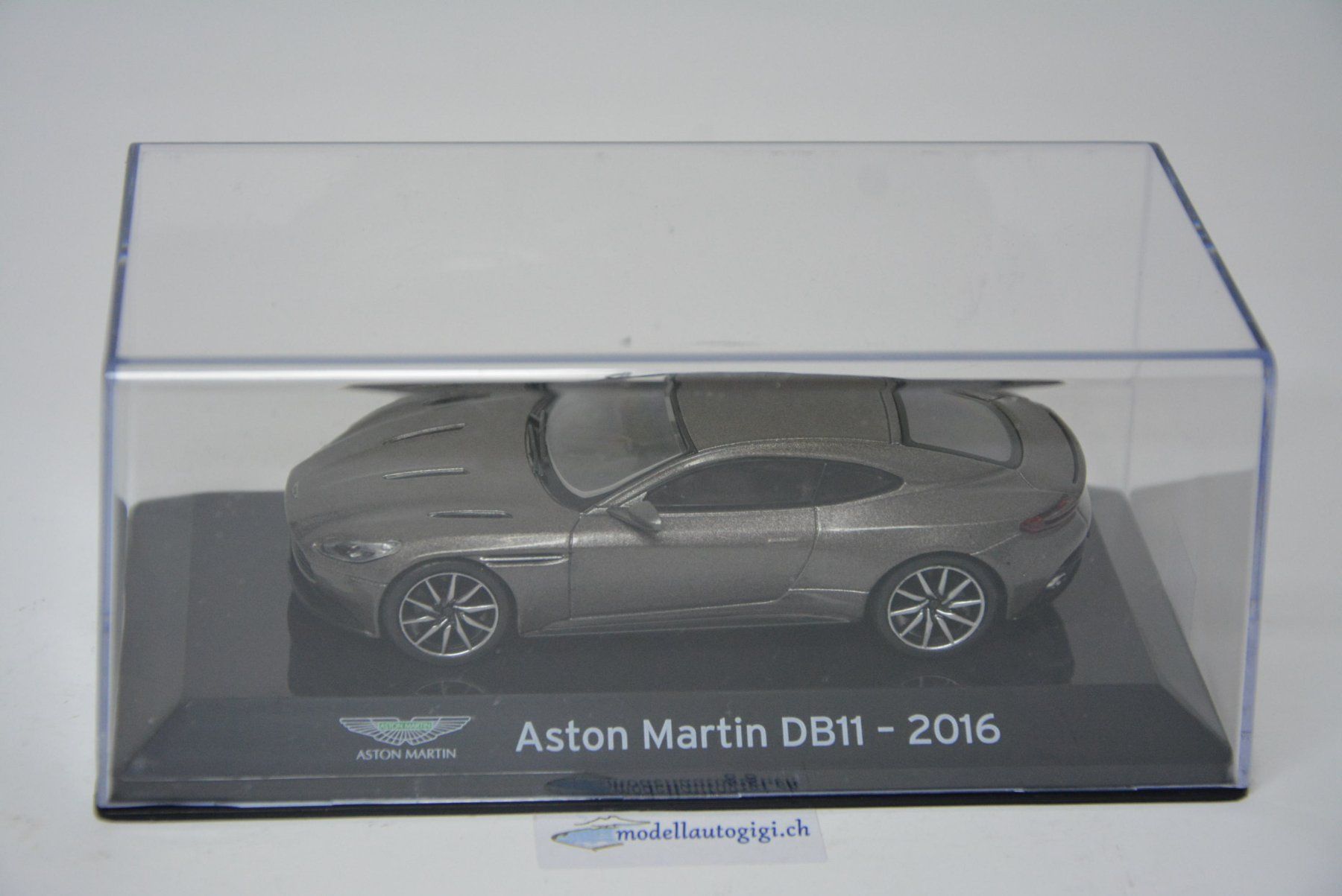 Aston Martin Modellini d'auto: Aston Martin DB11 2016 , 1.43 – Nuovo e nell'imballaggio originale da Goldach venduto da Feivel9
