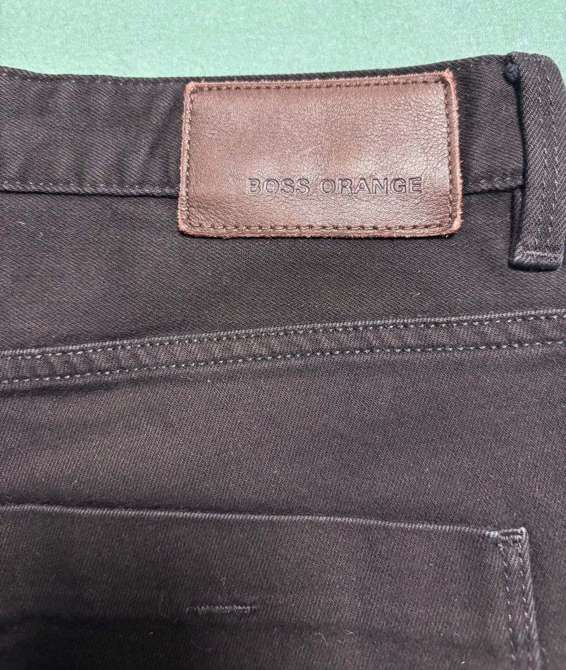 Hugo Boss Pantaloni: BOSS Herrenhose, Grösse 32/32 – Usato da Zollikerberg venduto da Jvac2 5