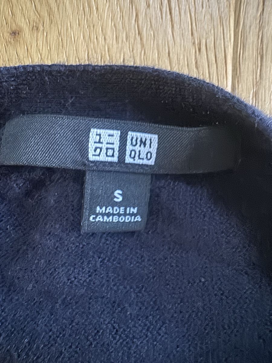 Uniqlo Pulls & Sweat-shirts: Merino Strickjacke Gr S – D'occasion à Luzern par wet_7bm6 2