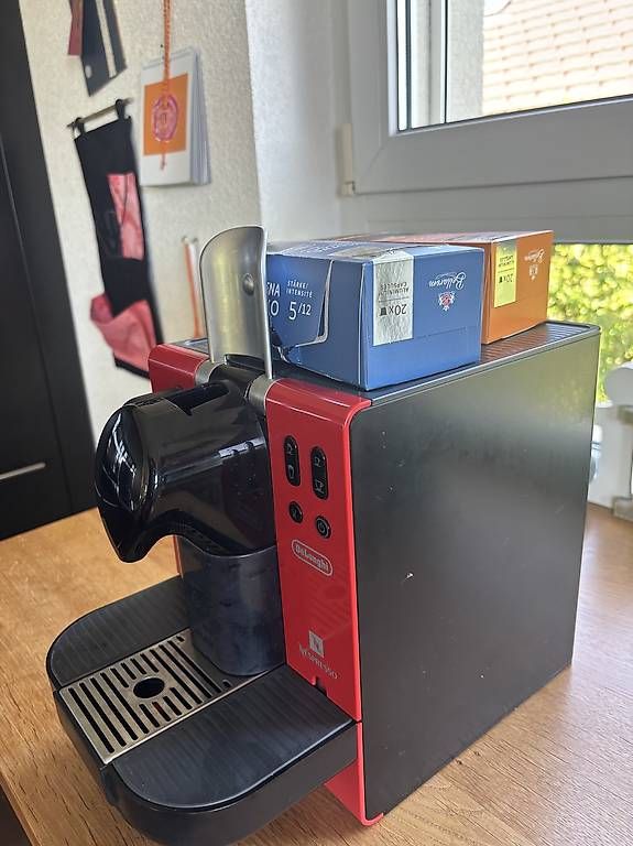 De'Longhi Macchine per caffè & Macchine per espresso: De Longhi Nespresso  Kaffe Maschine Delonghi – Usato da Langendorf venduto da Tbejda 2