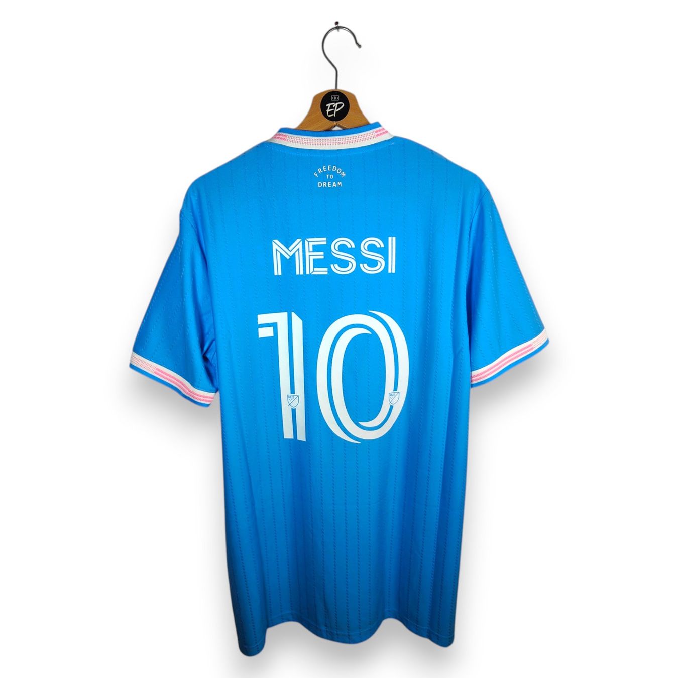 Inter Miami Canottiere & Pantaloni: Original 2025-26 Inter Miami Third Shirt PV Messi – Nuovo e nell'imballaggio originale da Martigny venduto da eternalpitch