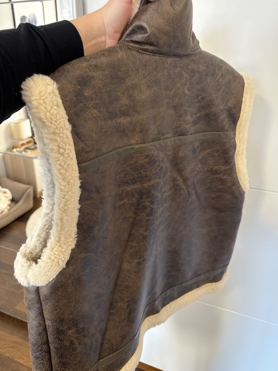 Gilets & Westen: Winter Faux Leather Vest Shearling Lining M - Warm! – Gebraucht aus Beringen von Edu-Nati 6