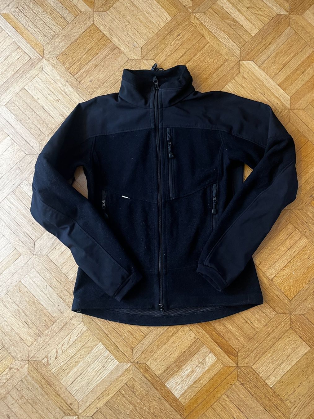 Haglöfs Giacche: Windstopper Häglöfs Gr.36 – Usato da Zürich venduto da Vreni007
