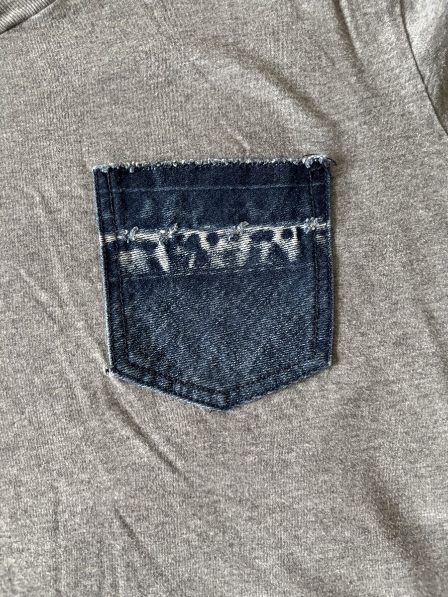 Diesel T-shirt: DIESEL GREY V-NECK T-SHIRT – Usato da Bern venduto da kri_y8h8 1