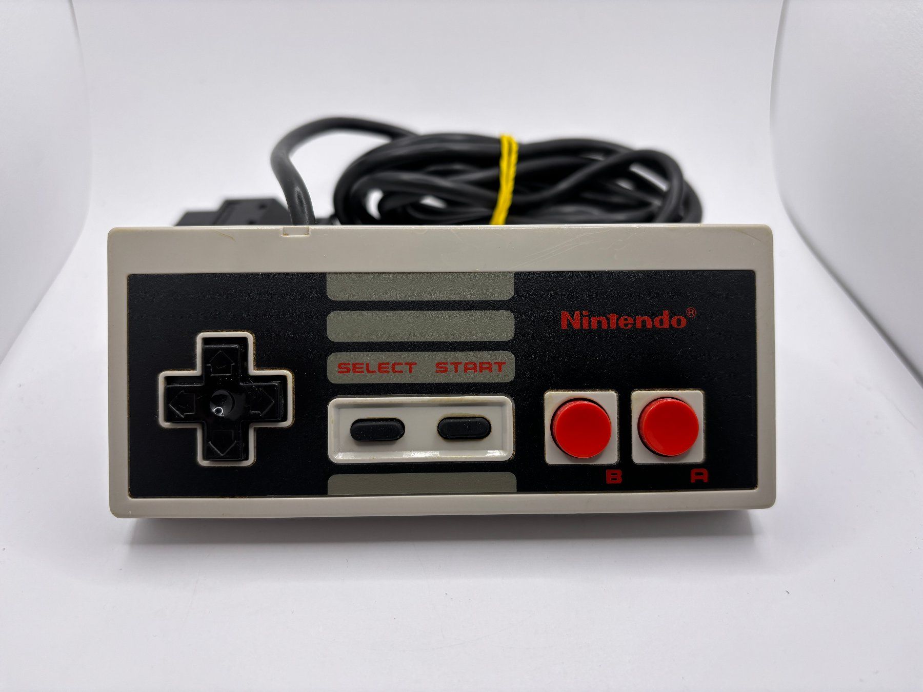 Nintendo Controller: NES - Control – Usato da Allschwil venduto da Bullach
