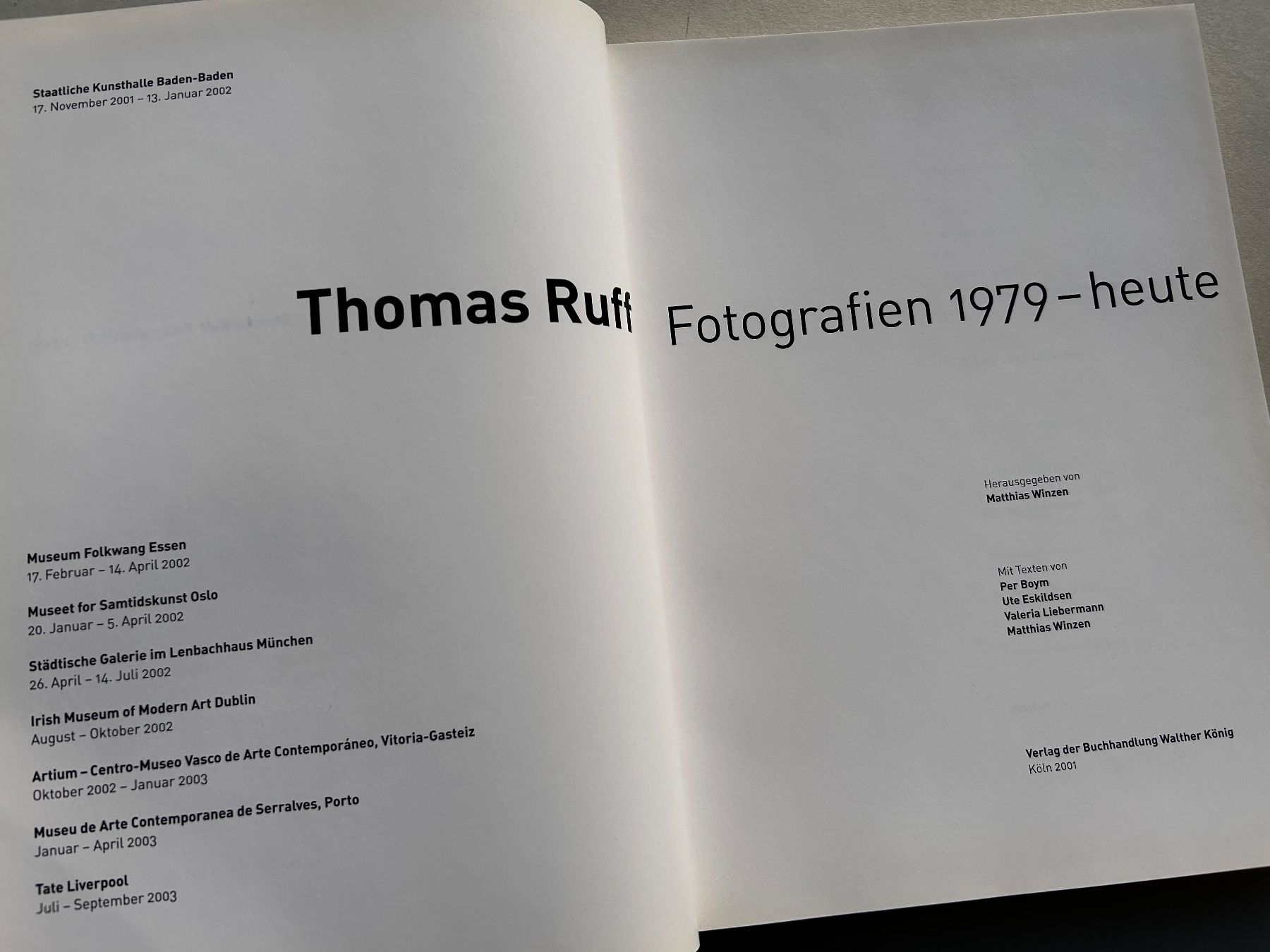 Libri: Thomas Ruff: Photographs 1979-Today. Great Condition! – Usato da Zürich venduto da Coffeetable88 2