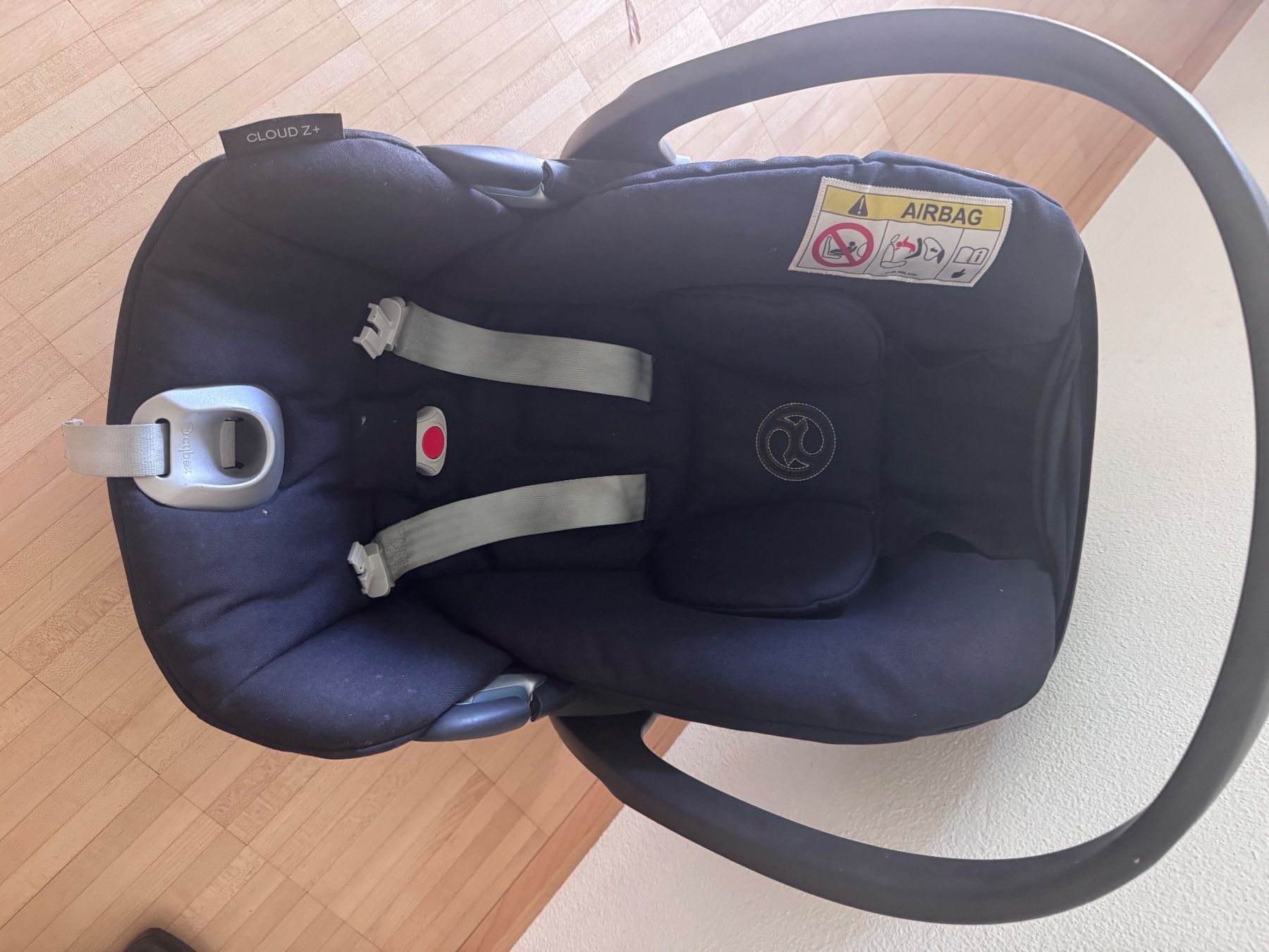 Cybex Seggiolini per auto: Cybex Cloud Z i-Size Babyschale mit Base Isofix – Usato da Zürich venduto da ber_bqk5 7