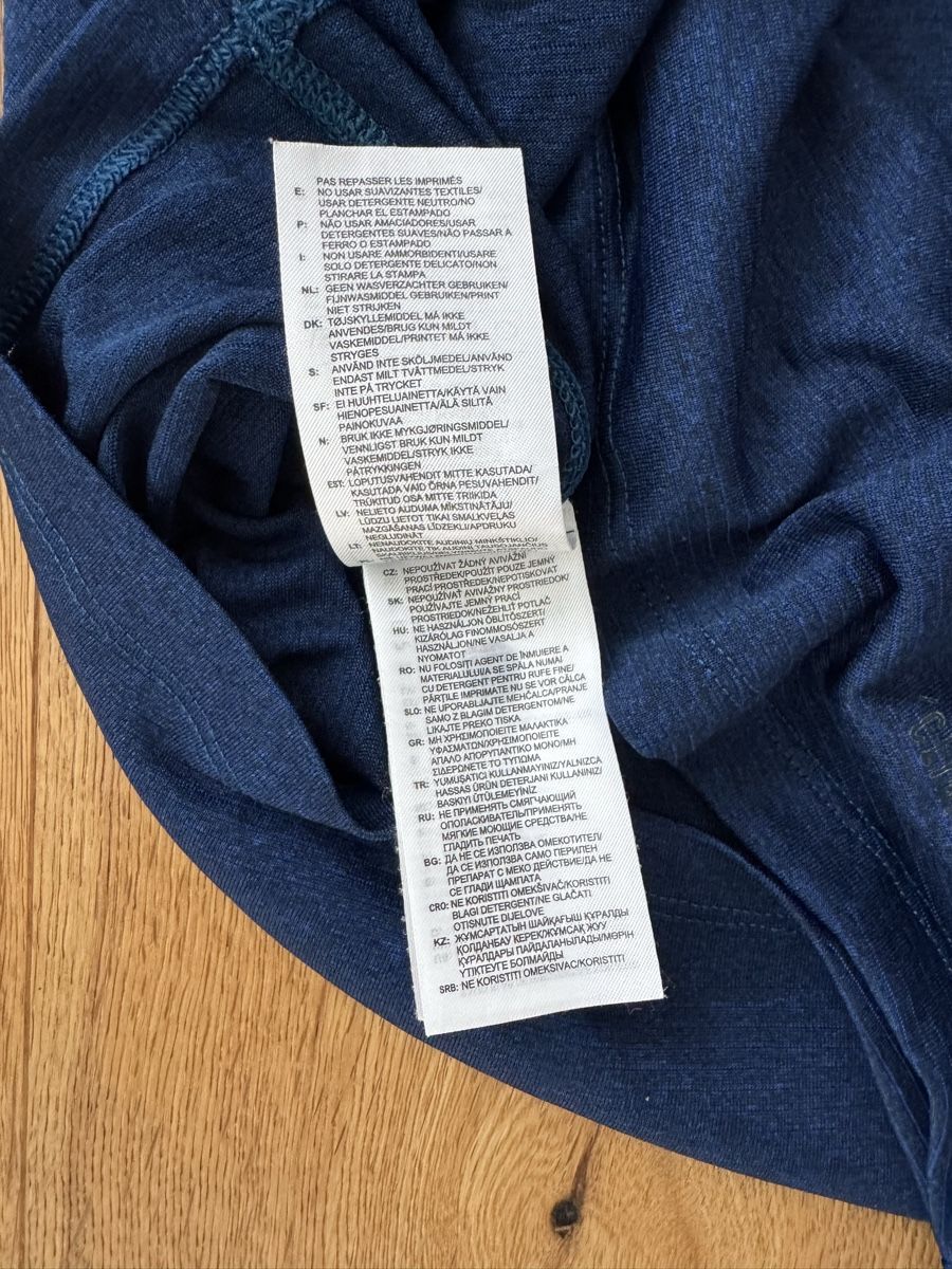 Adidas T-shirt: Adidas Freelift Climalite Tshirt, Gr. S – Usato da Interlaken venduto da fbnscl 5