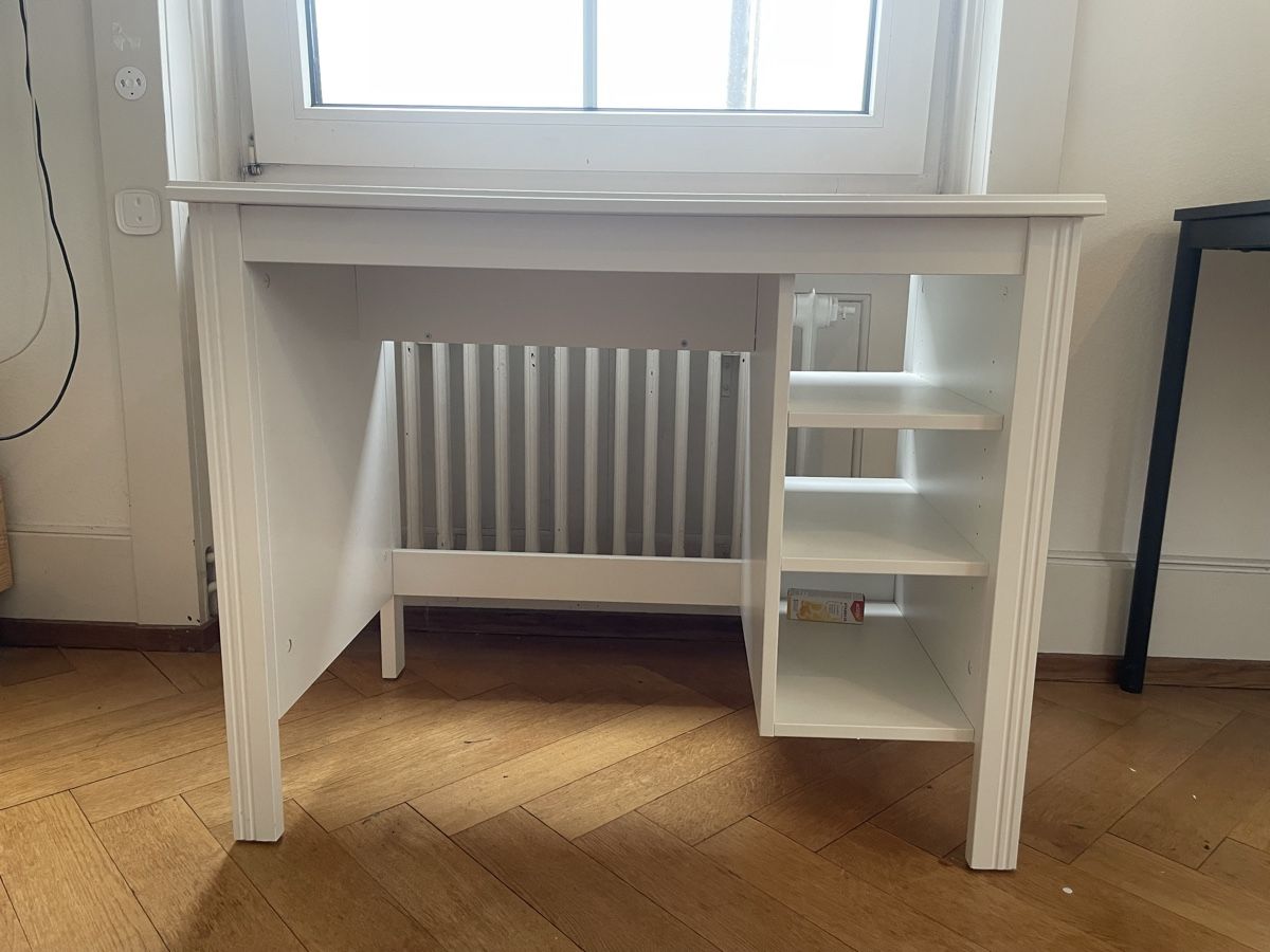 Scrivanie: white study desk – Usato da Zürich venduto da zen_b69r 5