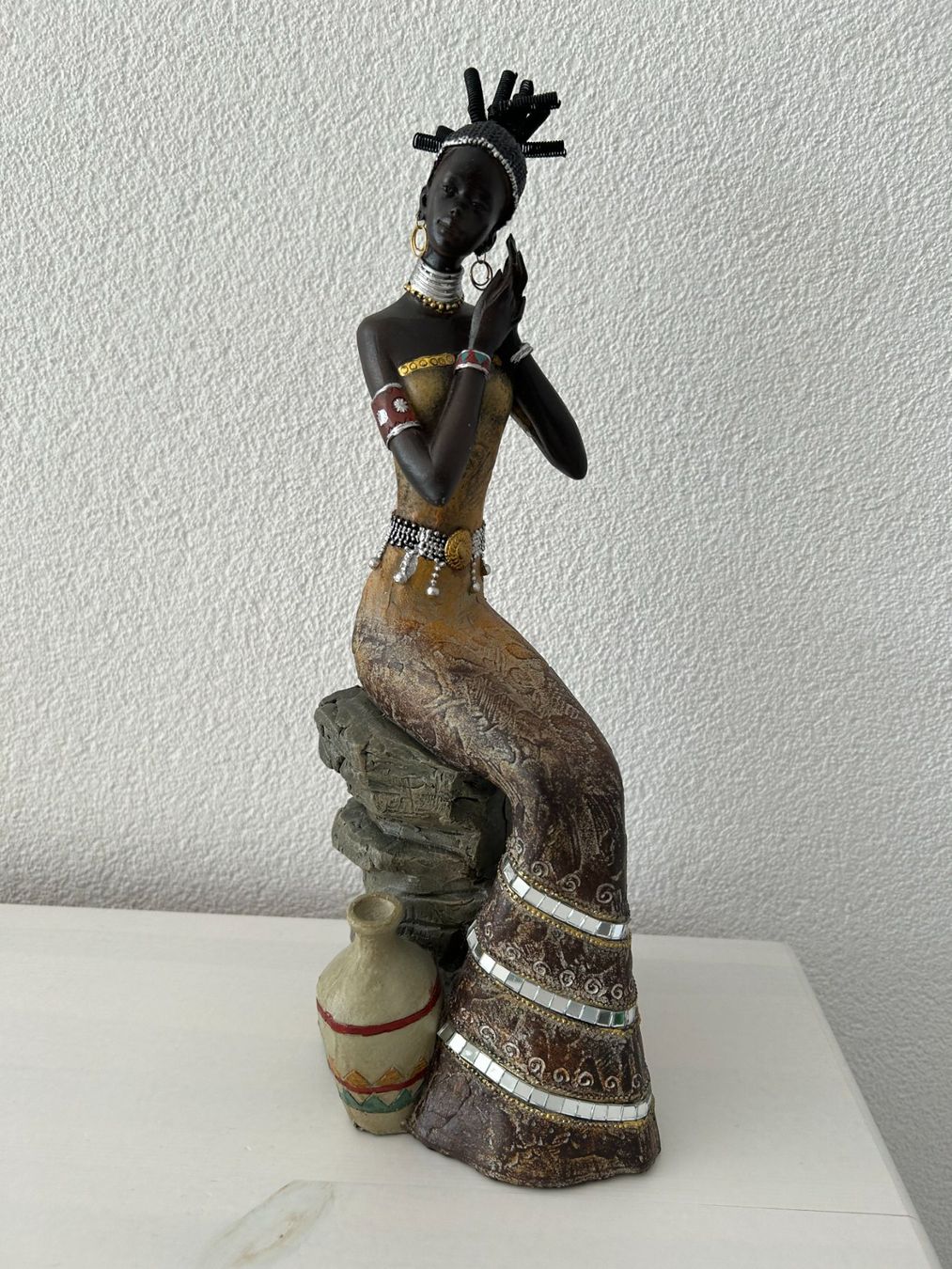 Statuette: Afrika Figur, sitzend – Usato da Wängi venduto da Argon180