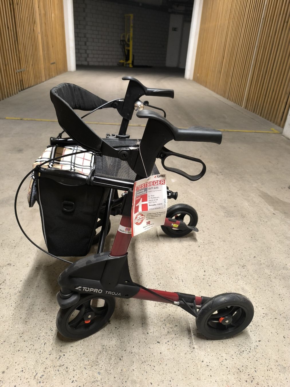 Aides à la marche: Rollator Topro 2G – Neuf (Voir description) à Allschwil par BezoBezo