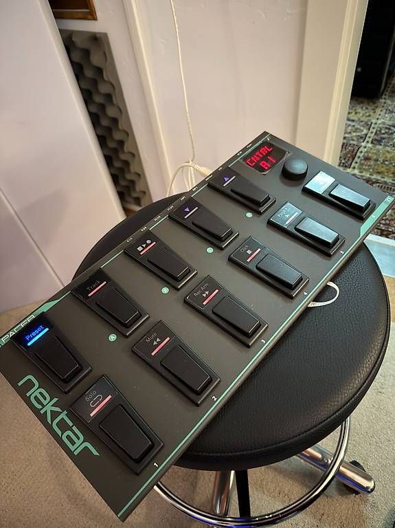 Strumenti musicali: Midi Foot Controller - Nektar Pacer – Usato da Zürich venduto da chefvondetjanze