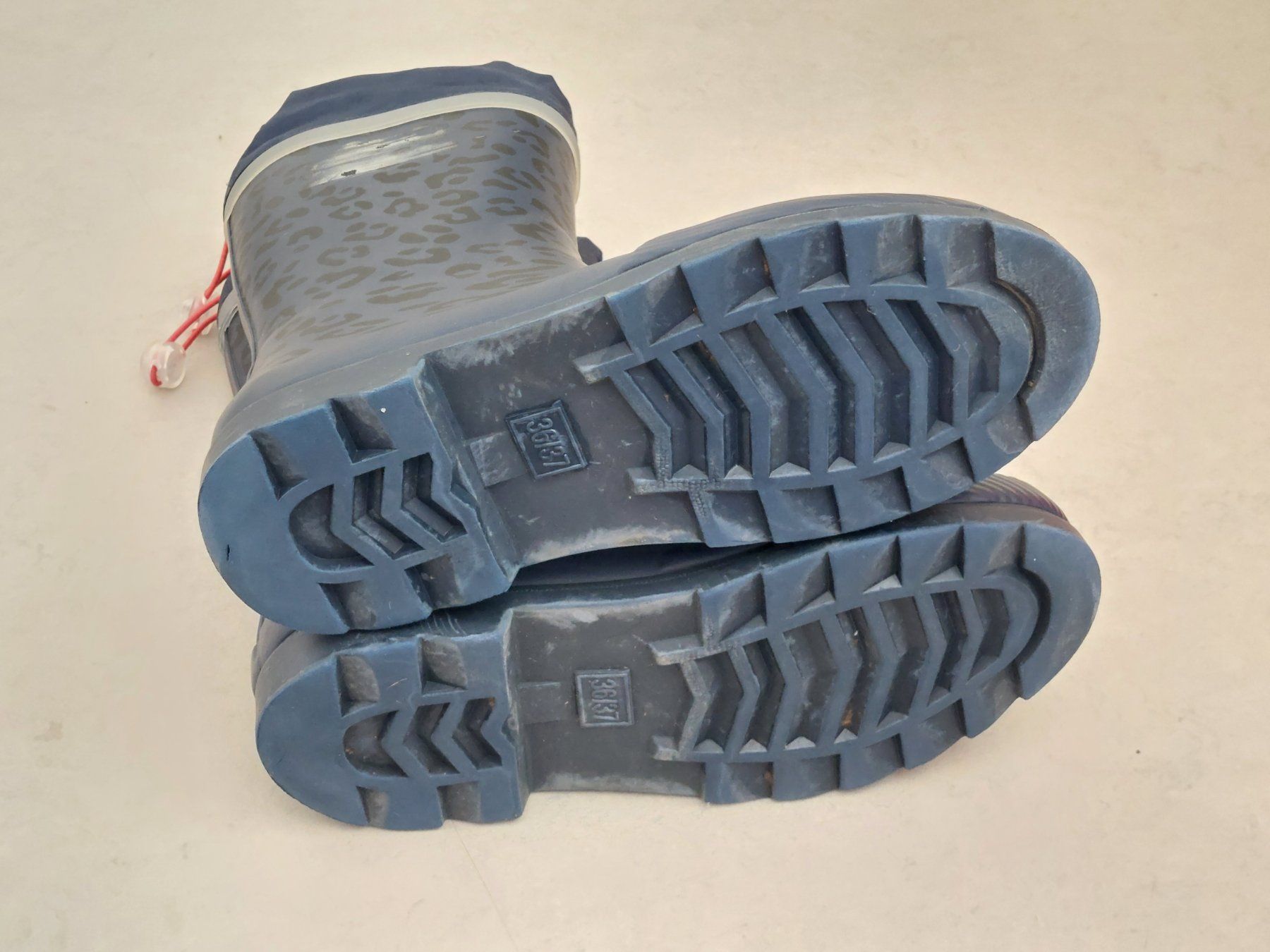 Schuhe für Mädchen: Regenstiefel Gr.36/37 – Gebraucht aus Pfäffikon SZ von max_5ylc 4