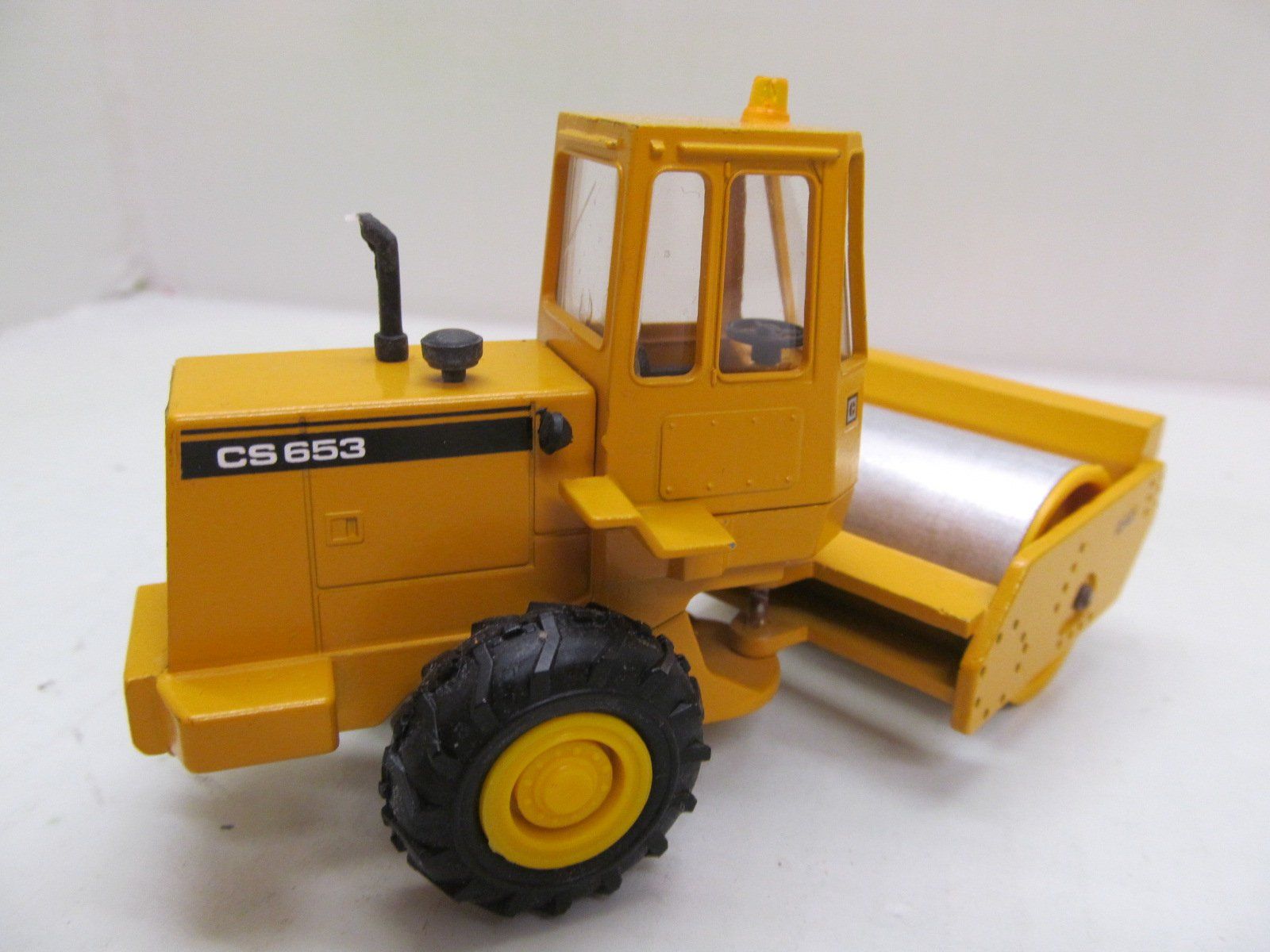 Caterpillar Kit di modellismo & Modellini statici: CATERPILLAR  CS 653 VIBRO-WALZE  1:50  CONRAD – Nuovo (secondo la descrizione) da Grueningen venduto da malamut56 2