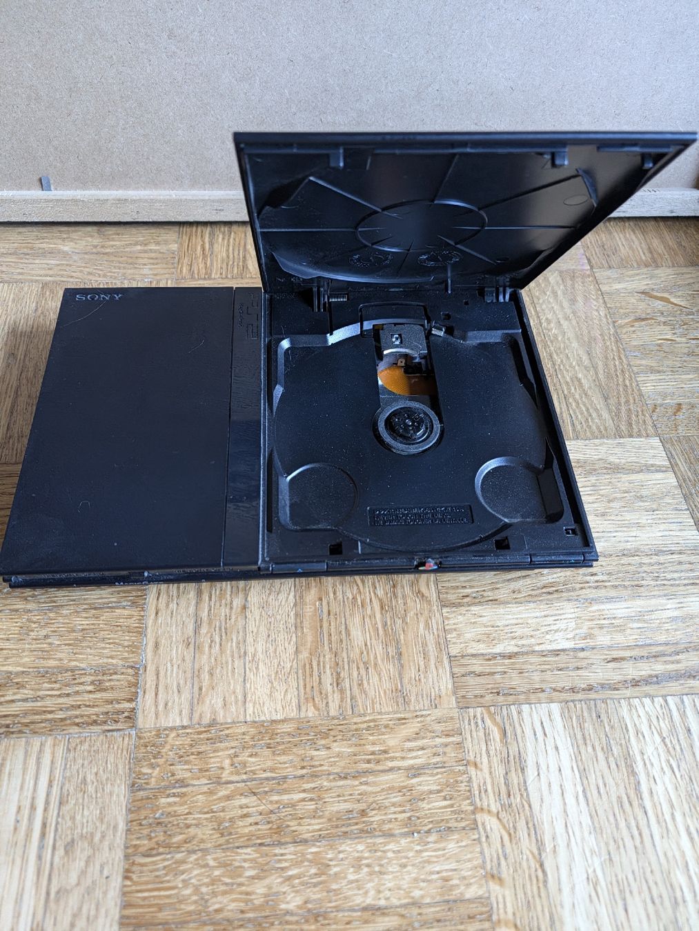 Sony Konsolen: Sony PlayStation 2 Konsole  – Defekt aus Chur von FreakofRarity 1
