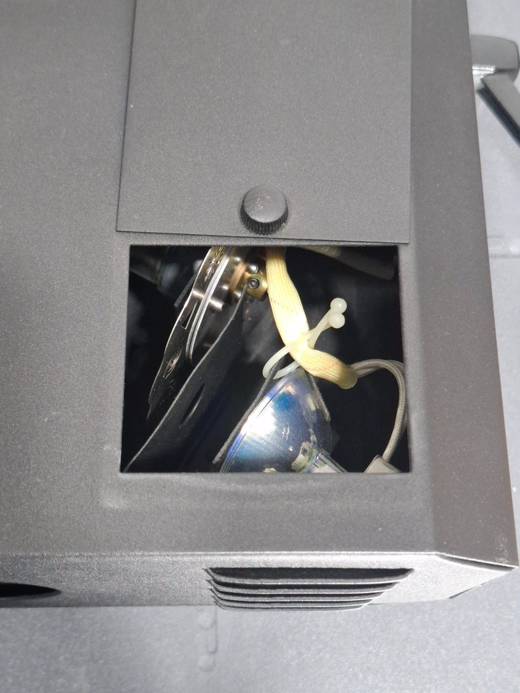 Lampen: Effet lumineux Skytec 150.271 – Gebraucht aus Villars-Ste-Croix von pau_8fls 5