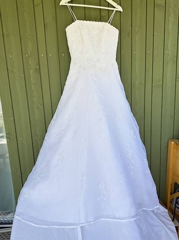 Vestiti: Hochzeitskleid – Usato da Winterthur venduto da Calculating.Infinity 1