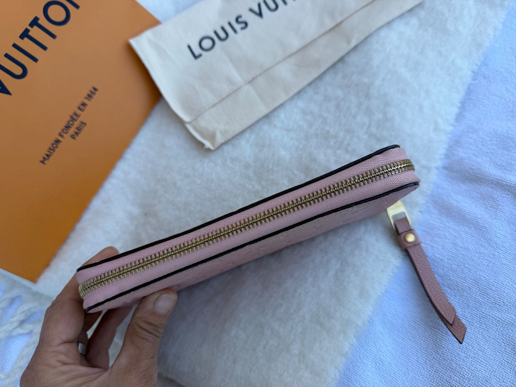 Louis Vuitton Portamonete: Louis Vuitton Portemonnaie – Usato da Steinen venduto da FIN 4