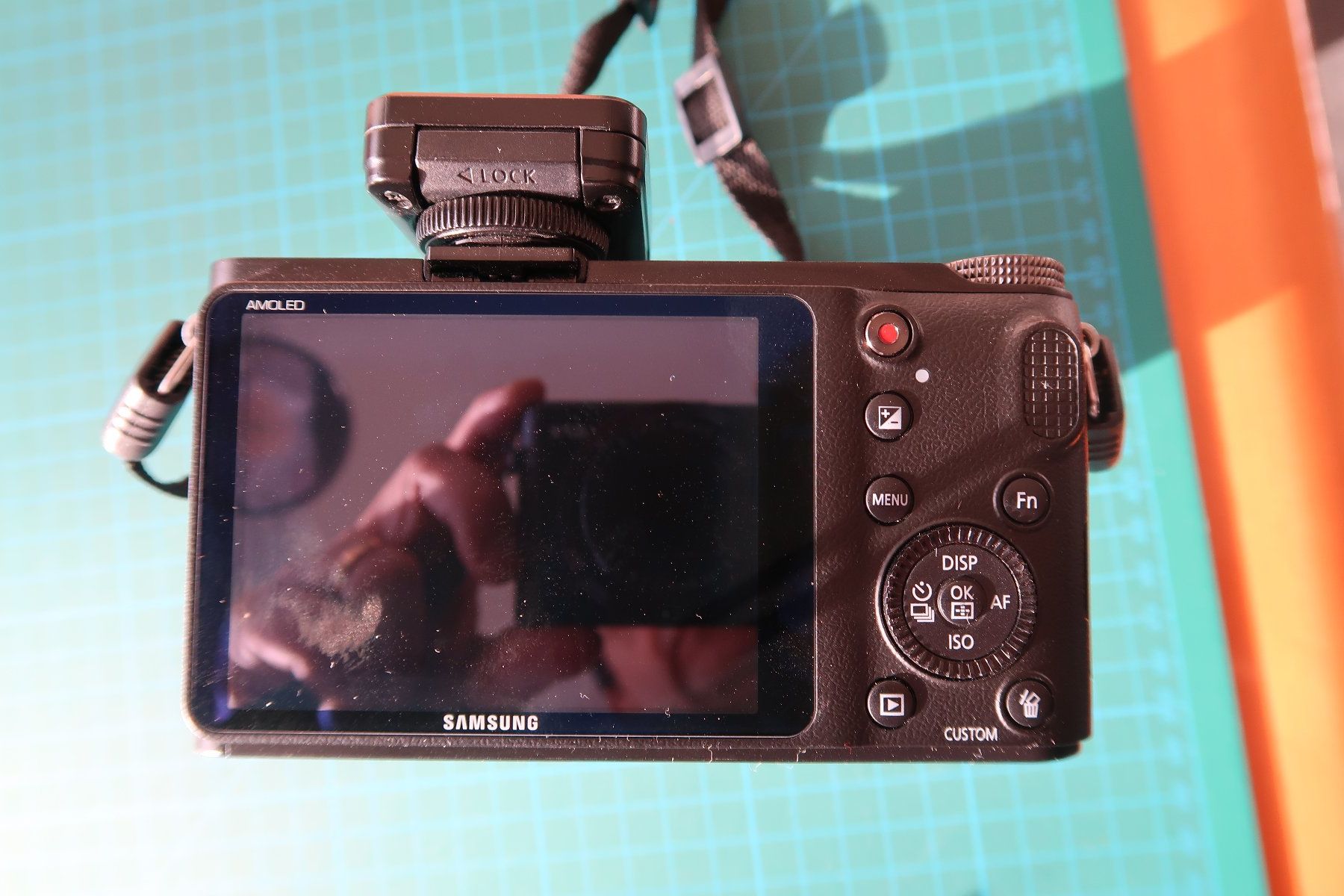 Samsung Fotocamera: Samsung Digitalkamera  NX 210 – Usato da Bottmingen venduto da PeterGuyer 1