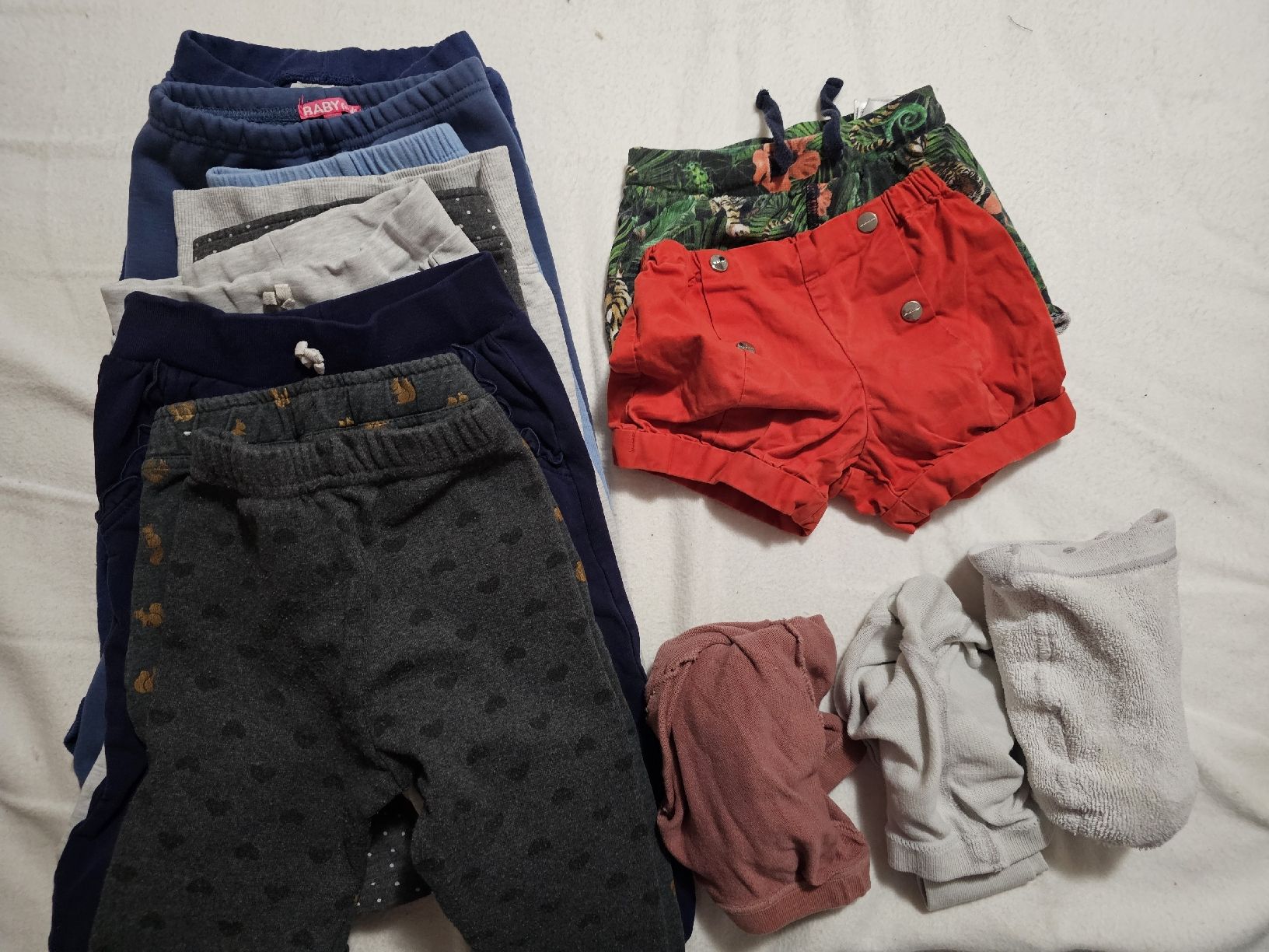 Lotti & Set di vestiti: Kleiderpaket Mädchen 86-92 – Usato da Kesswil venduto da yanat