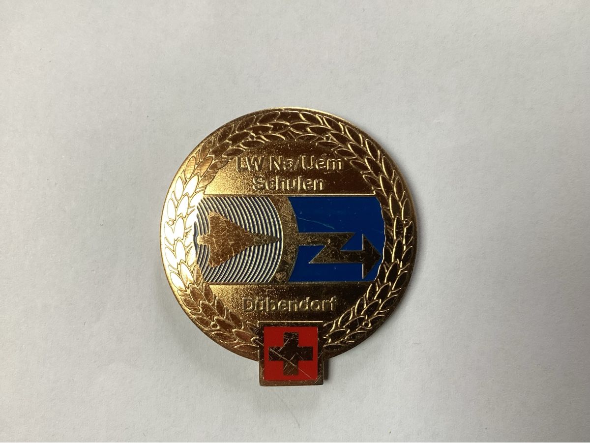 Schweizer Armee Placchette & Badge: Beret Emblem – Usato da niederurnen venduto da Hagugelmann