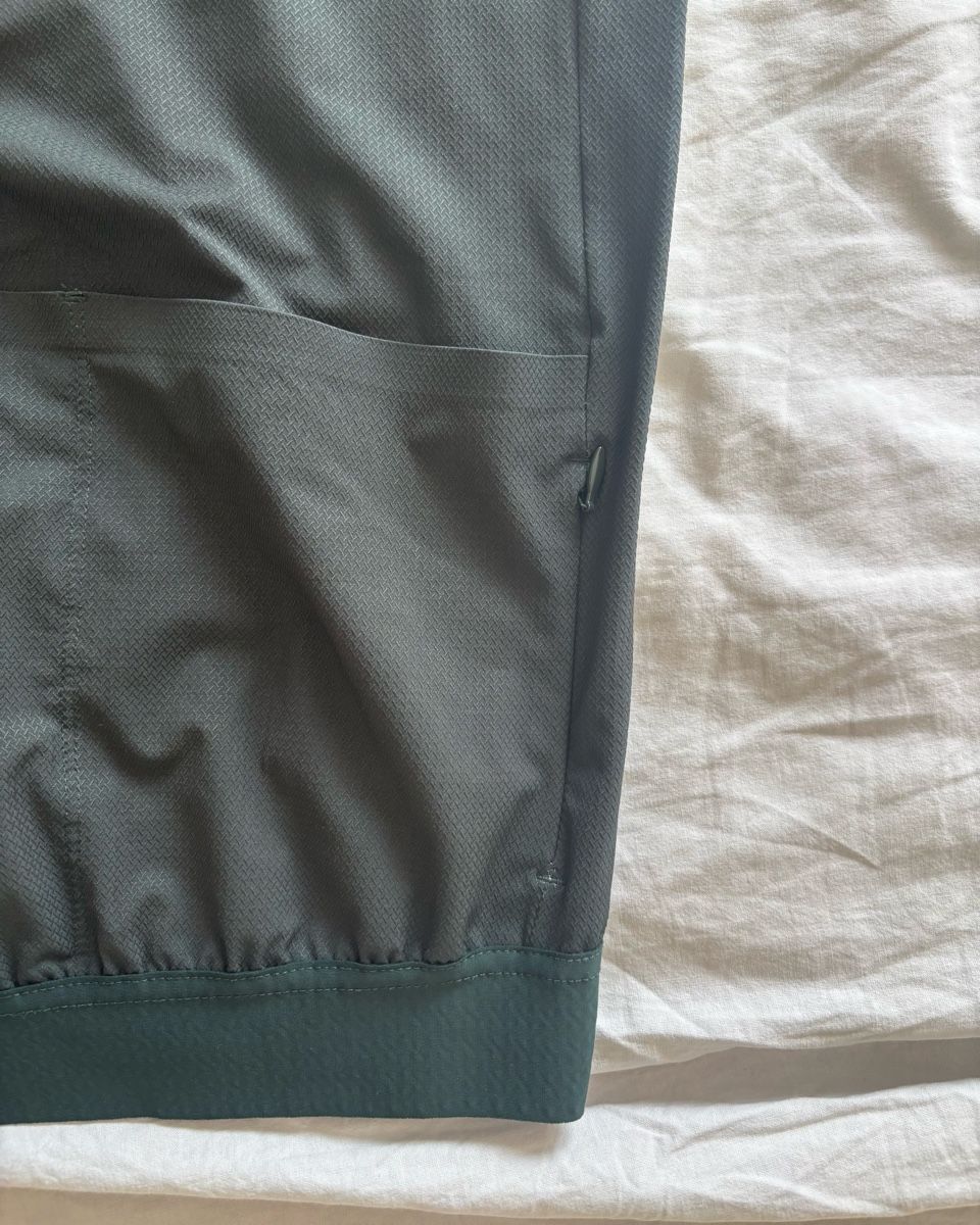 Pas Normal Studios Canottiere & Pantaloni: Maillot PAS NORMAL STUDIOS – Usato da Pâquier-Montbarry venduto da dloic_ 2