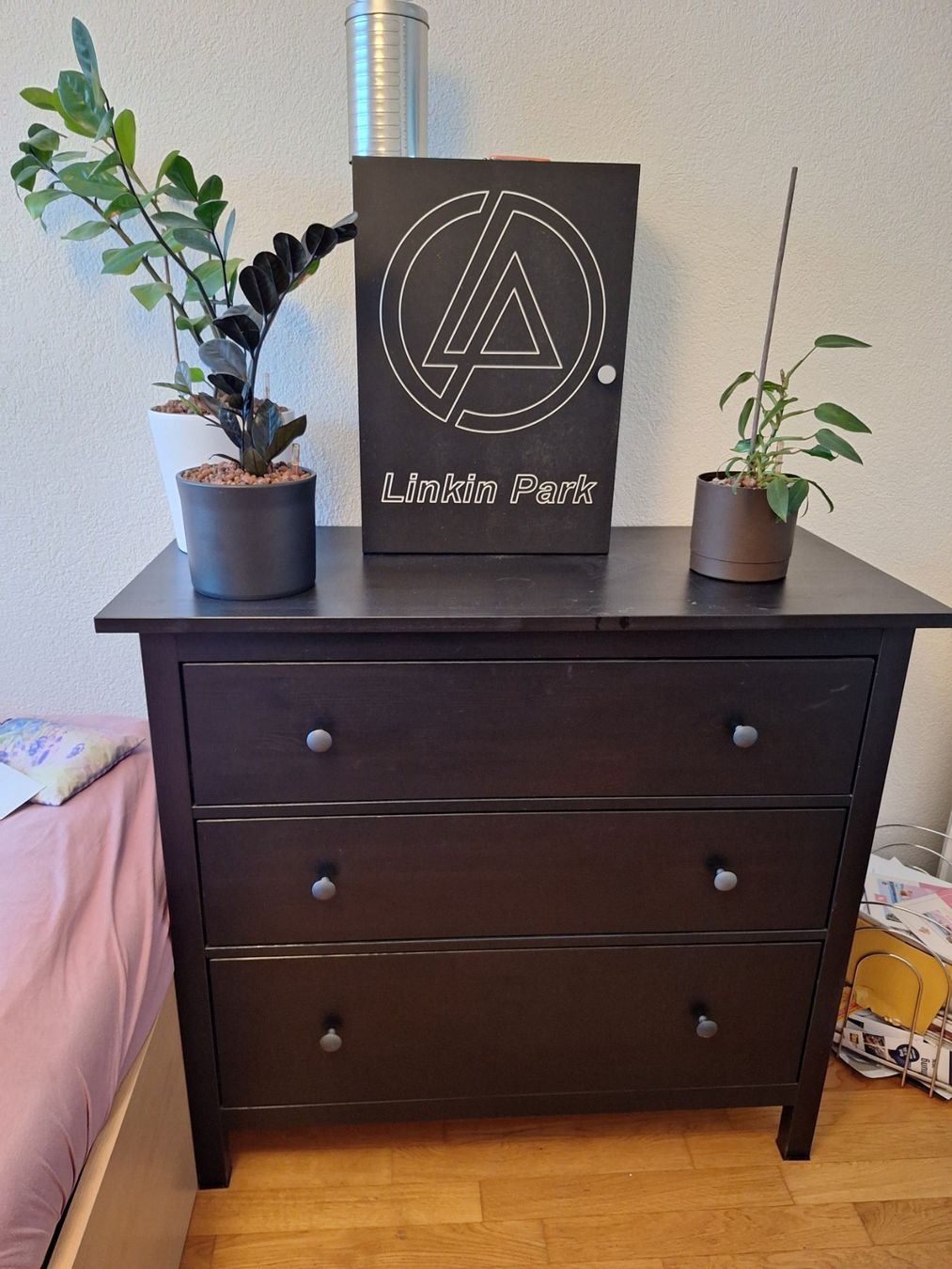 Ikea Cassettiere: IKEA Kommode schwarz – Usato da Buttwil venduto da viv_67l6