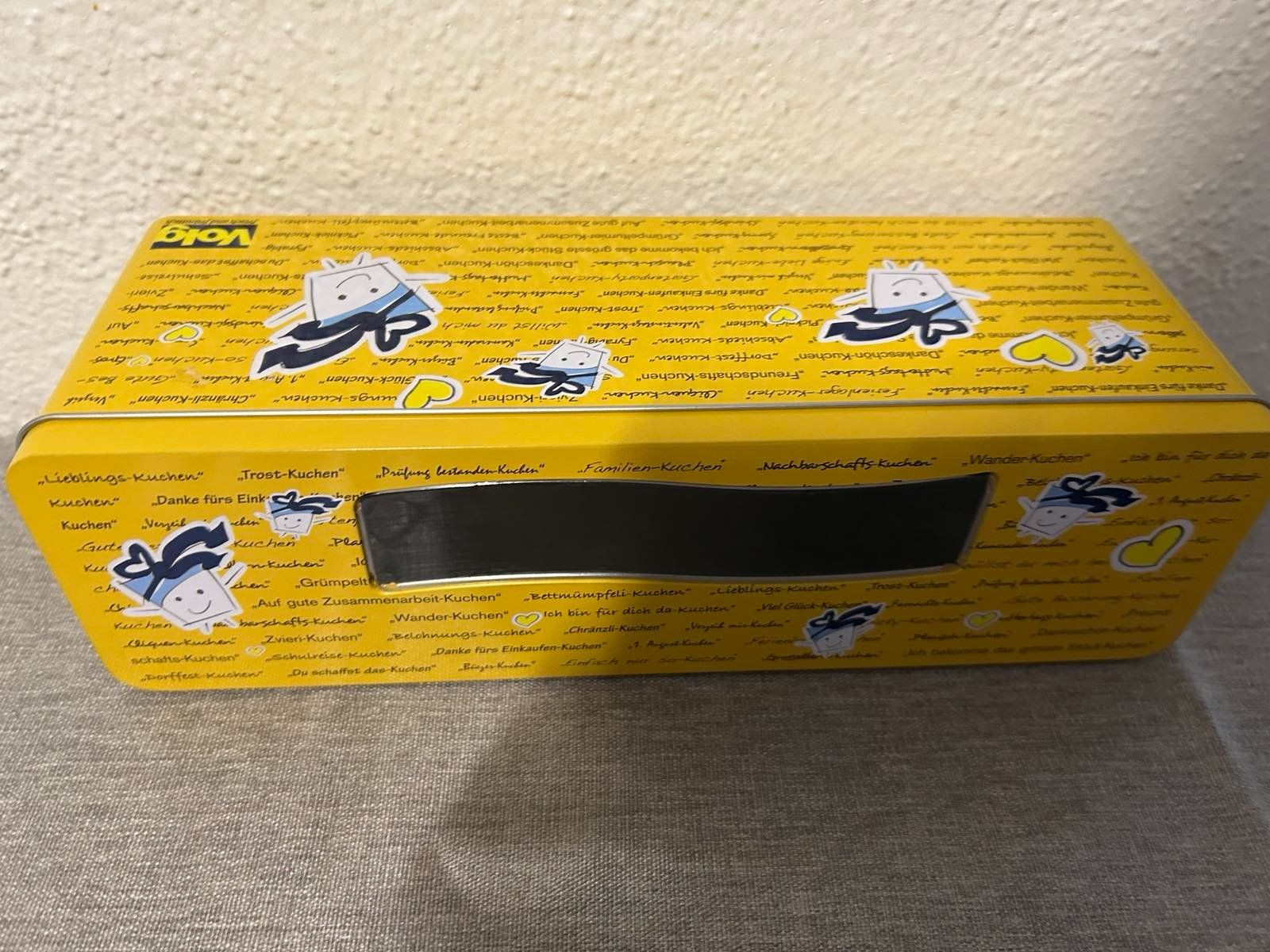 Tutte le decorazioni: Schöne Vintage Blechdose – Usato da Wil SG venduto da Nvik 1