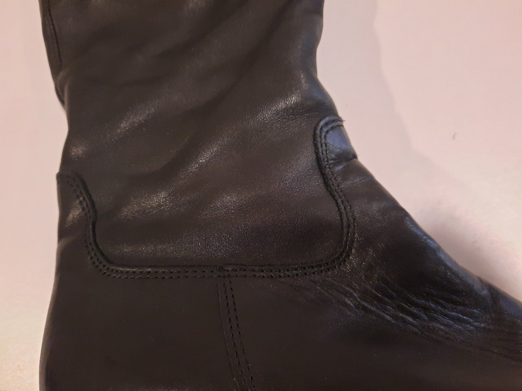 Scarpe da donna: Stiefel Gabor schwarz – Usato da Zürich venduto da ONVA-RE-USE 4