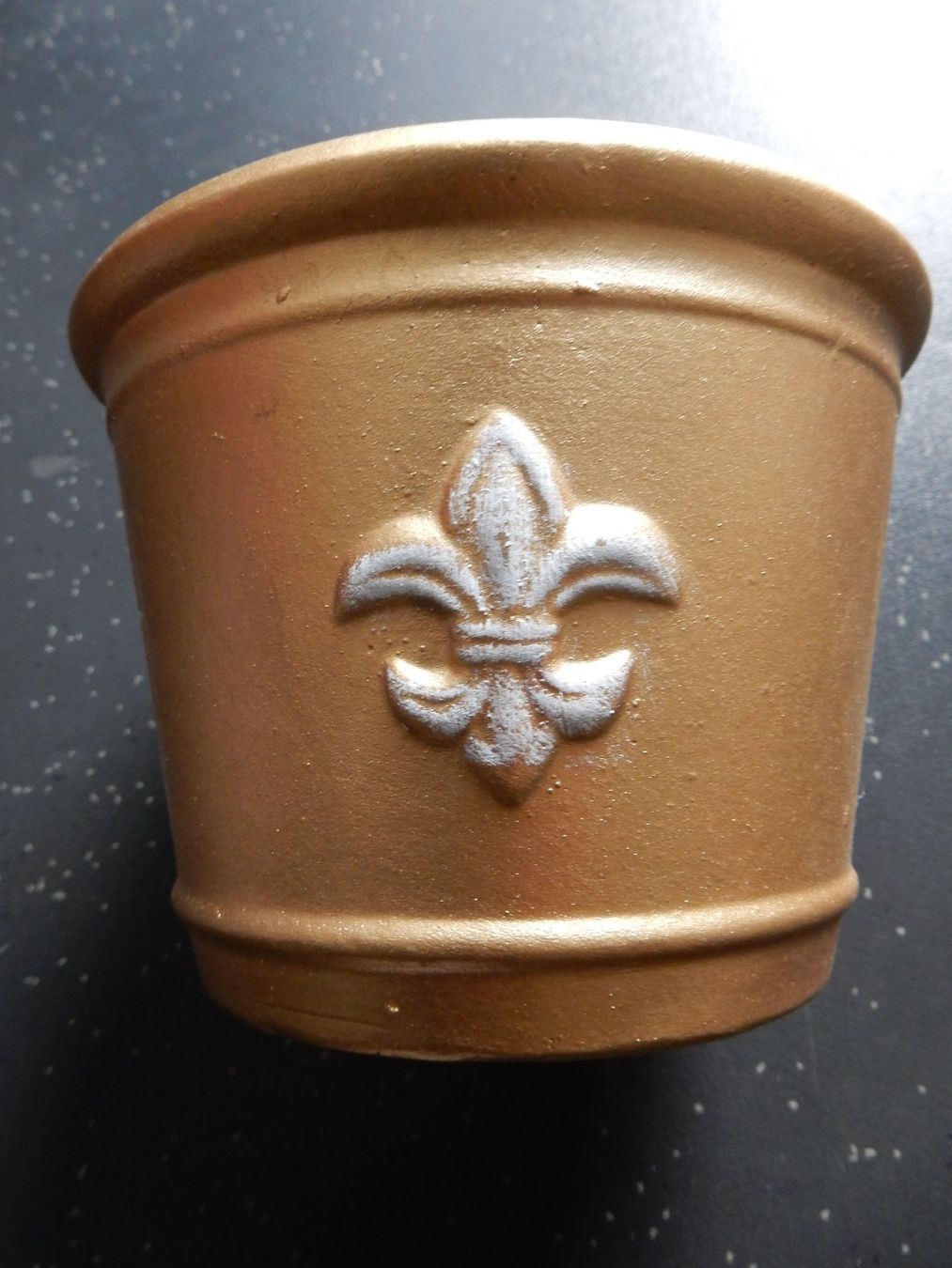 Vasi per fiori: edler Cachepot gold mit Lilie - NEU shabby chic – Nuovo (secondo la descrizione) da Jona venduto da simongarden 5