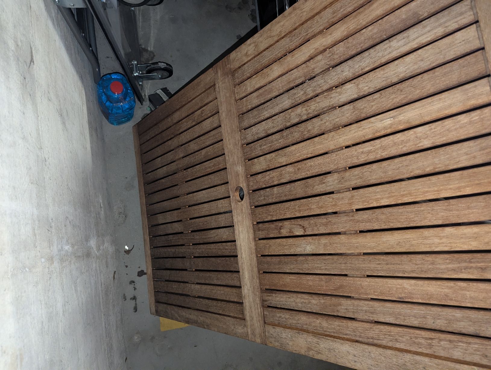 Tables: Balkon oder Gartentisch  – D'occasion à Bülach par alex_raul 3