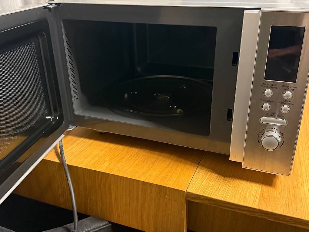 Elettrodomestici da cucina: Intertronic Mikrowelle mit Grillfunktion – Usato da Cham venduto da adi_5k68 2