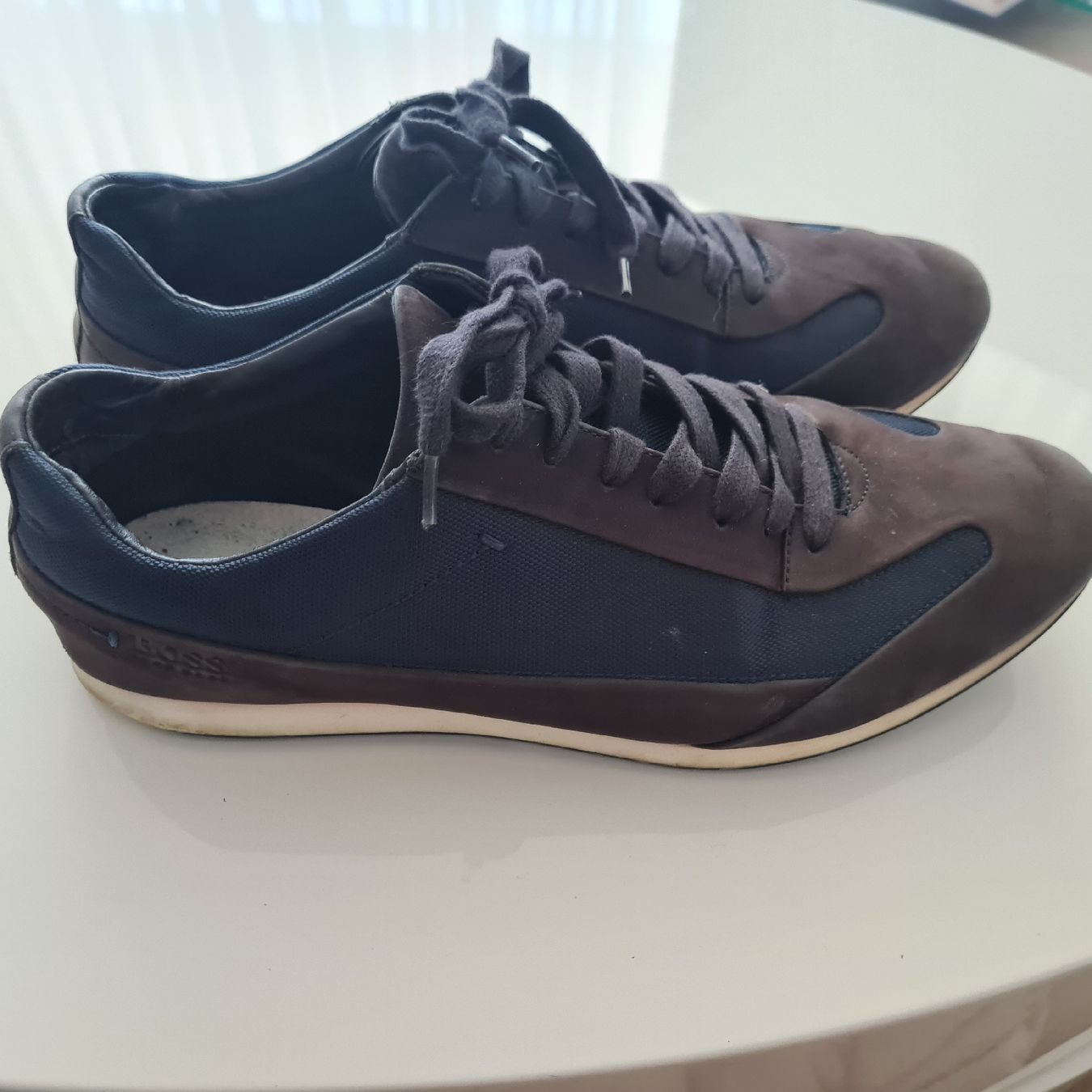 Hugo Boss Herrenschuhe: Herren Sneakers BOSS Gr.43 – Gebraucht aus Steinen von turbogeiss99