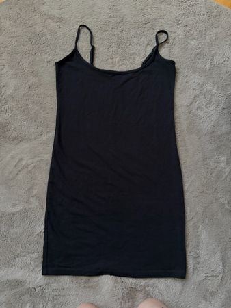 Schwarzes Unterkleid Trägertop Grösse M Neuwertig