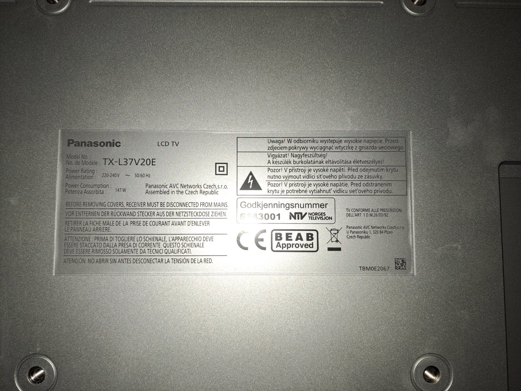 Panasonic Televisori: TV Panasonic 37'' avec support mural et accessoires – Usato da Biel/Bienne venduto da hug94 5