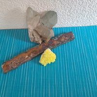 Jaspachat Schnittstück , Bergkristall und Schwefel Kristall
