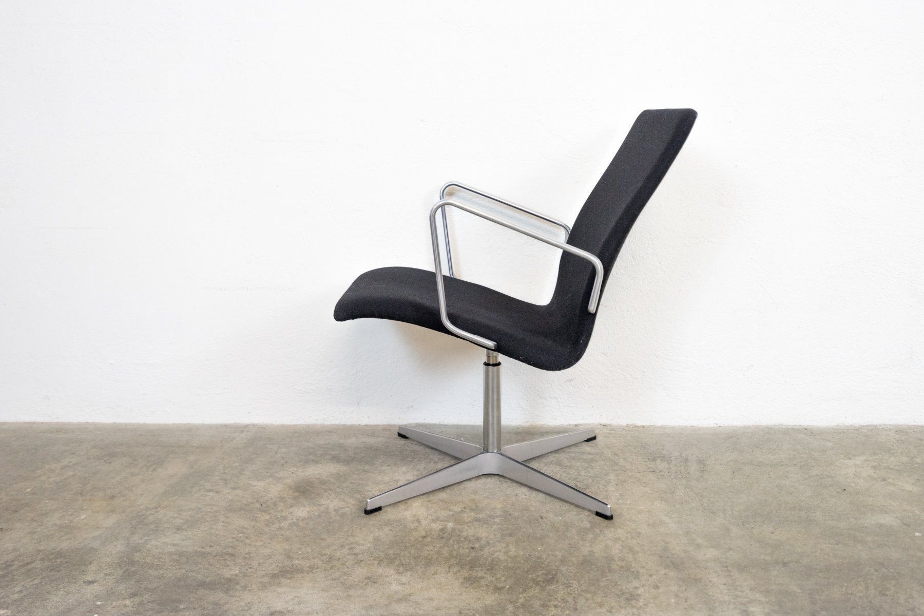 Poltrone: Fritz Hansen Oxford Chair Designersessel – Usato da Schaffhausen venduto da Studio-Ara 6