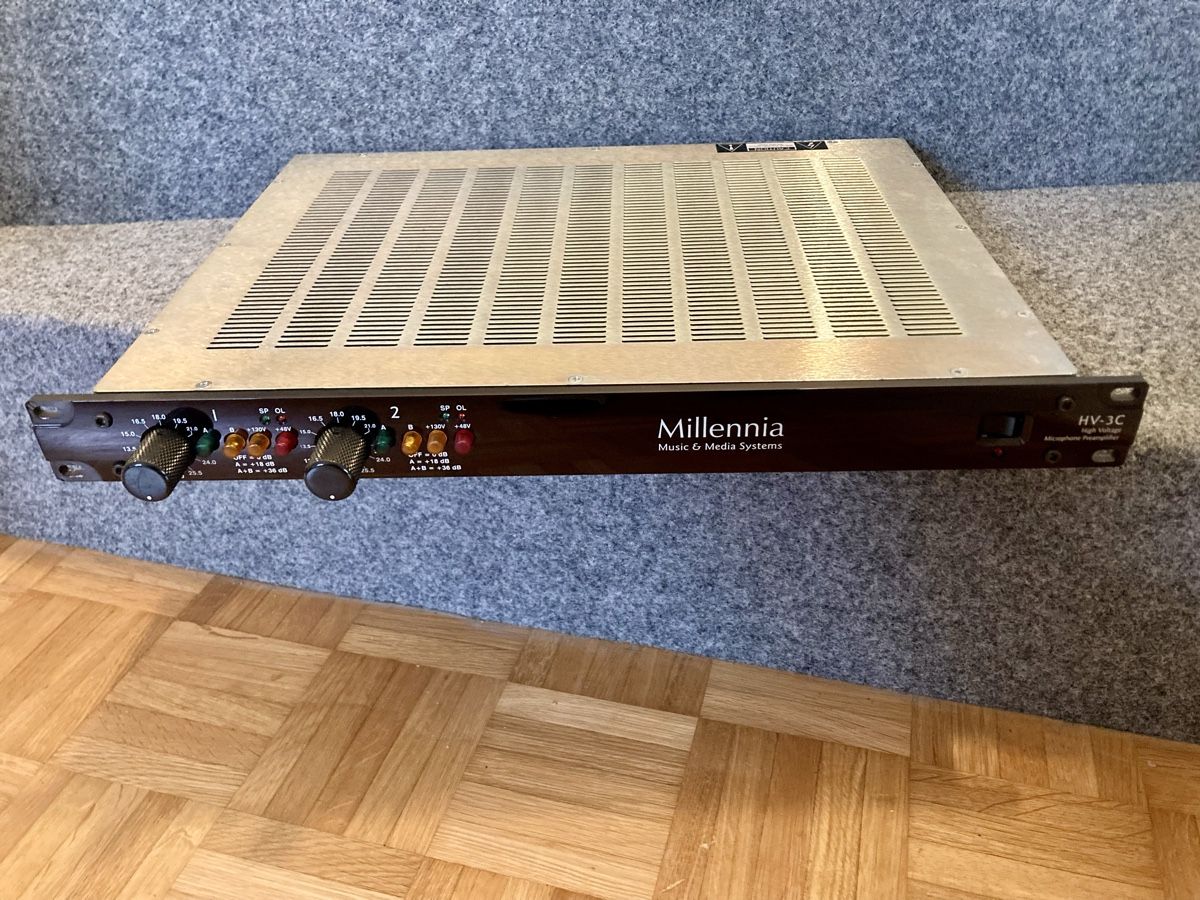 Strumenti musicali: Millennia HV-3C Preamp – Usato da Glattfelden venduto da Pedals 1
