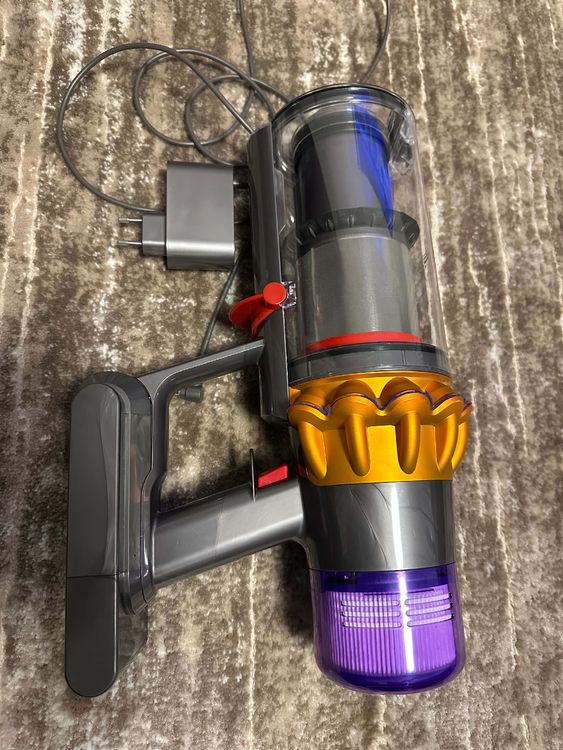 Dyson v15 Absolute défectueuse (Defekt) in Meyrin für CHF 150 – mit ...