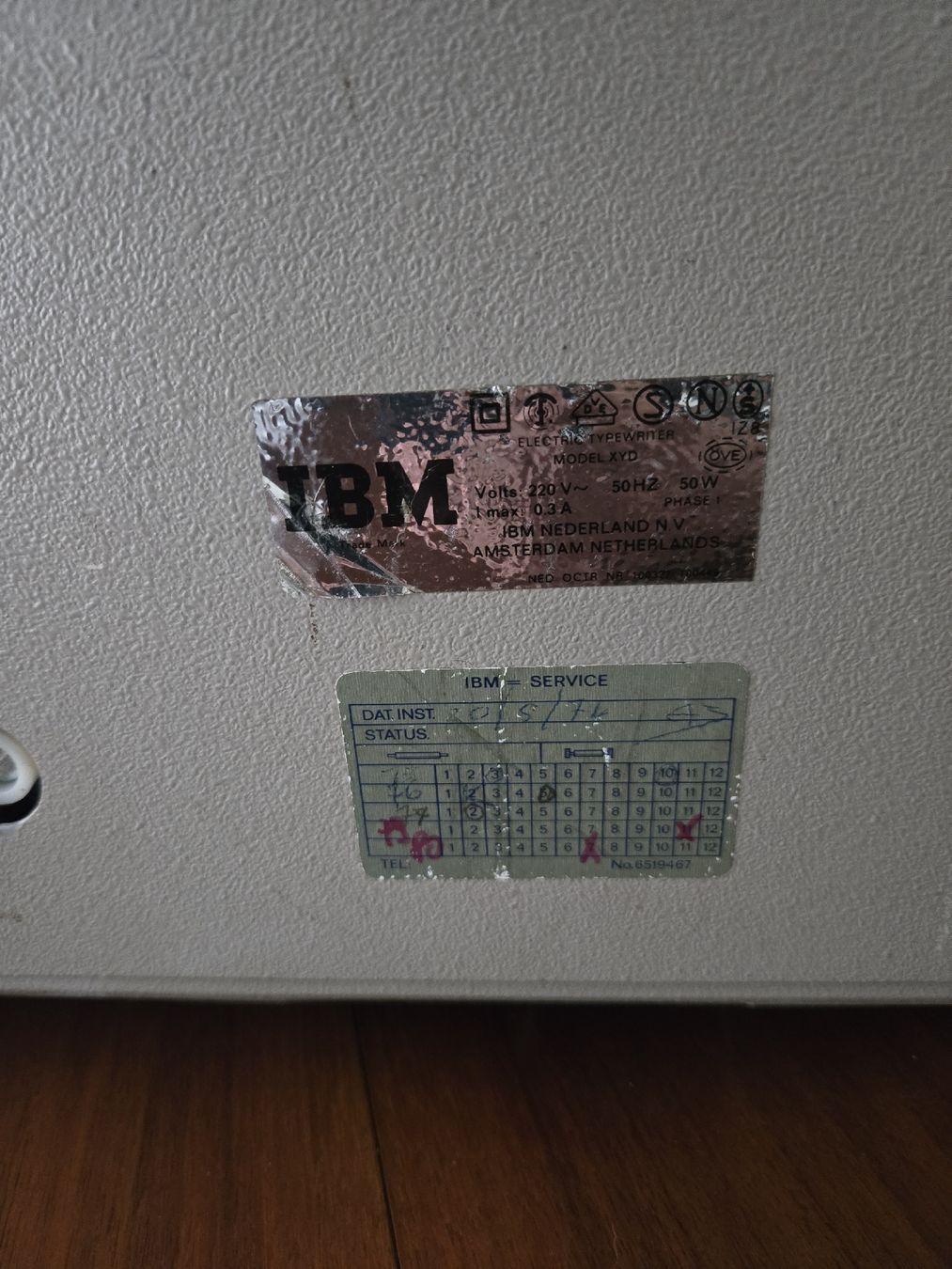 IBM Macchine da scrivere: Machine à écrire IBM électrique + éléments d'écriture – Usato da Romont FR venduto da ern_9zm2 4