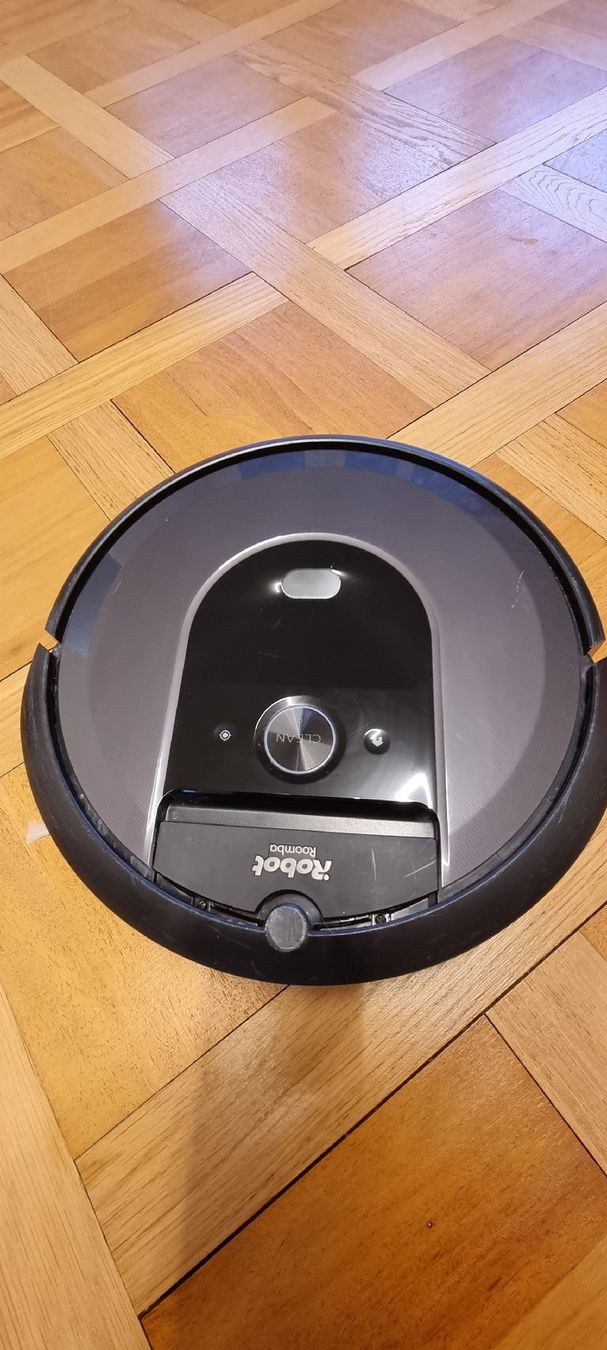 Irobot Aspirapolveri & Accessori: iRobot - Roomba combo I8 – Usato da Petit-Lancy venduto da Kil_2ckr 1
